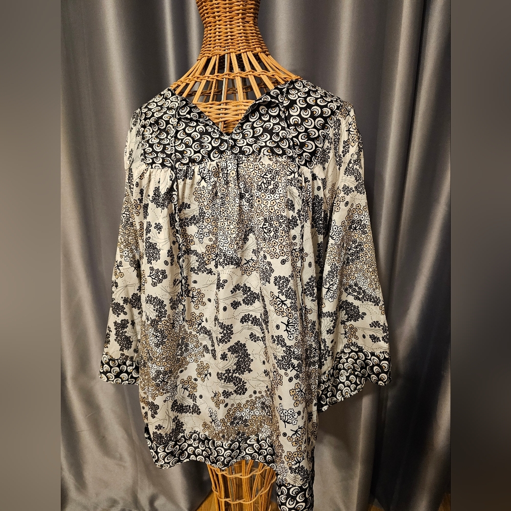 Black and White Patterned Blouse